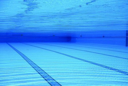 Allez à la piscine Beaublanc d'hiver photo