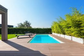 Allez à la piscine de Centre aquatique photo