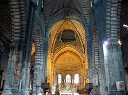 La Cathédrale Notre-Dame d'Embrun photo