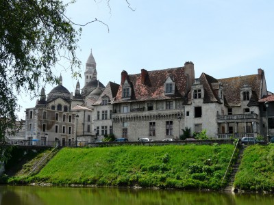 Visiter la ville de Perigueux photo