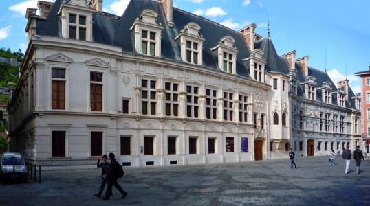 L'Ancien palais du Parlement du Dauphiné photo